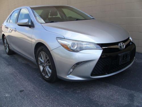 2016 TOYOTA CAMRY 4DR